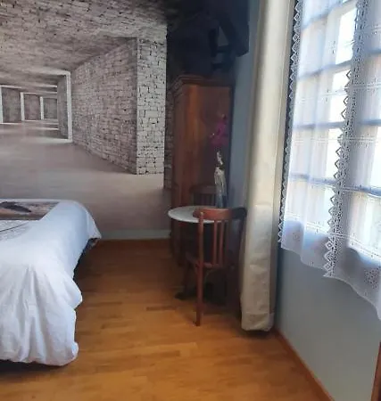 Au Chambellan Bed and Breakfast Ay-Champagne